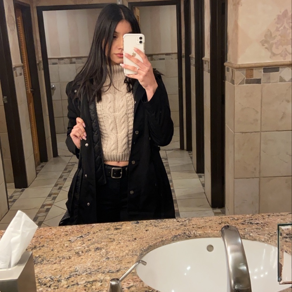 Meet your Posher, Ashley